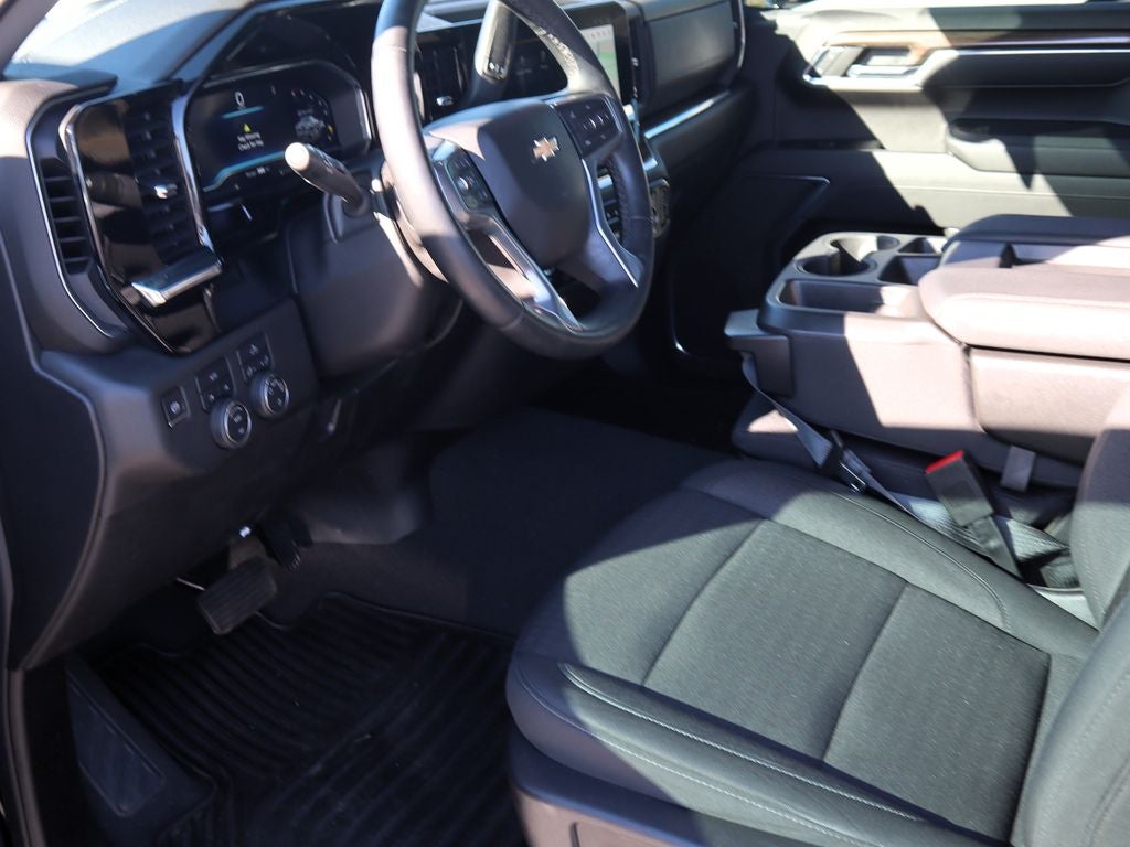 2023 Chevrolet Silverado 1500 LT LT1