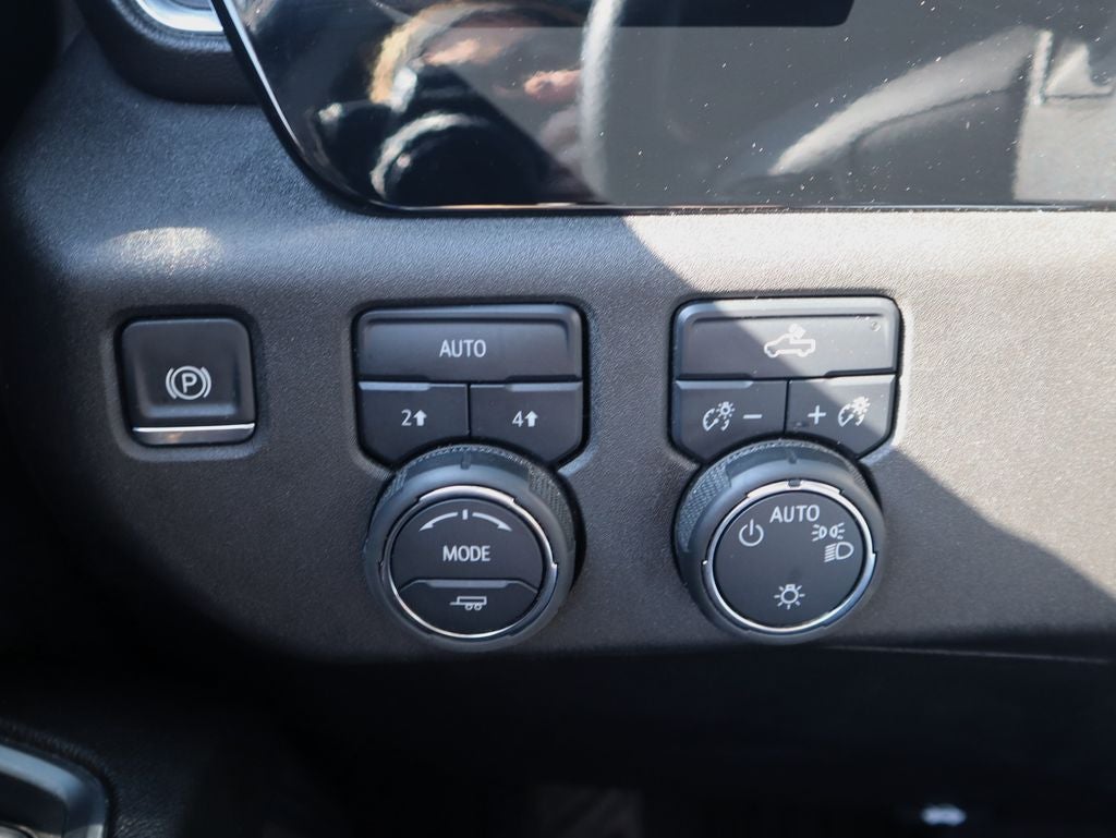 2025 Chevrolet Silverado 1500 LT LT1