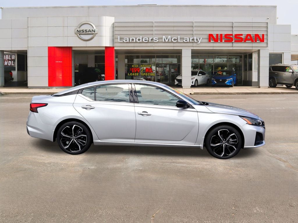 2025 Nissan Altima 2.5 SR