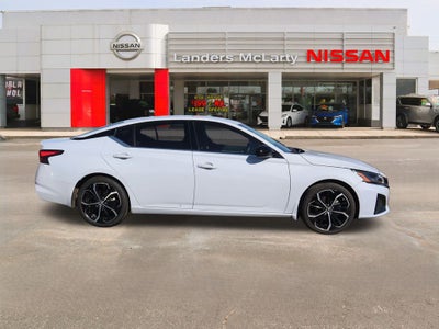 2023 Nissan Altima 2.5 SR