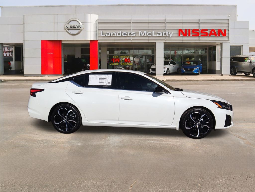 2025 Nissan Altima 2.5 SR