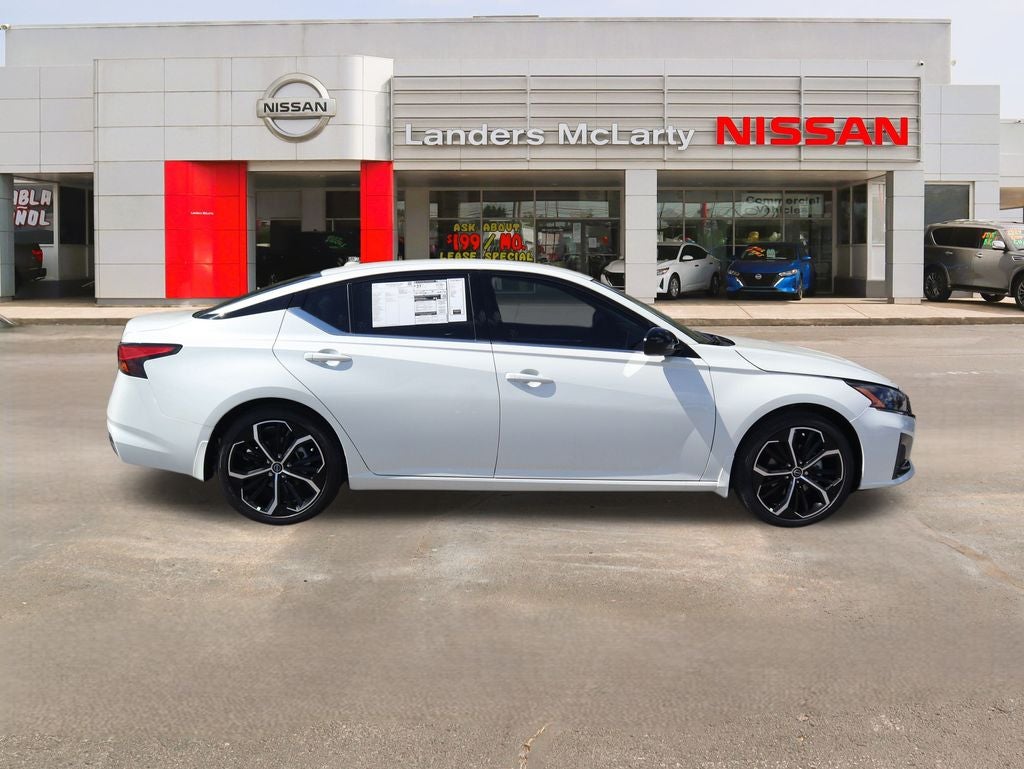 2025 Nissan Altima 2.5 SR