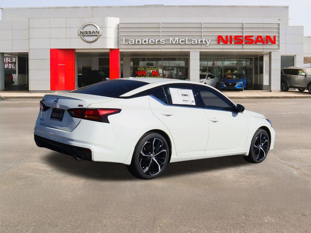 2025 Nissan Altima 2.5 SR