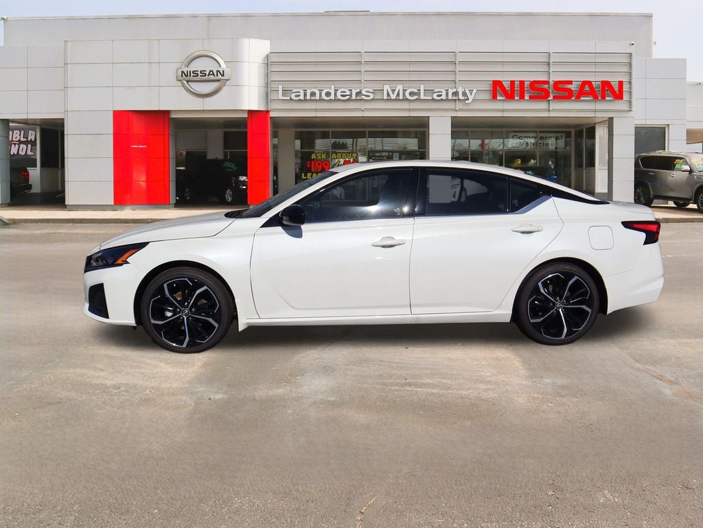 2025 Nissan Altima 2.5 SR