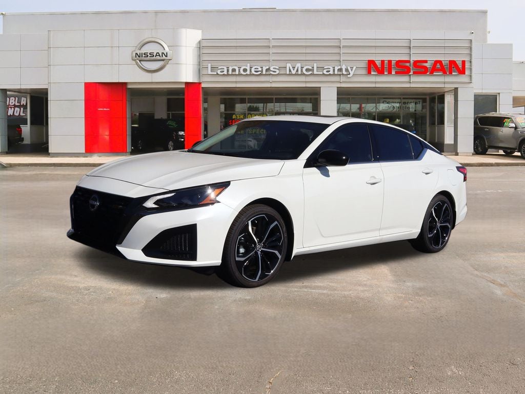 2025 Nissan Altima 2.5 SR