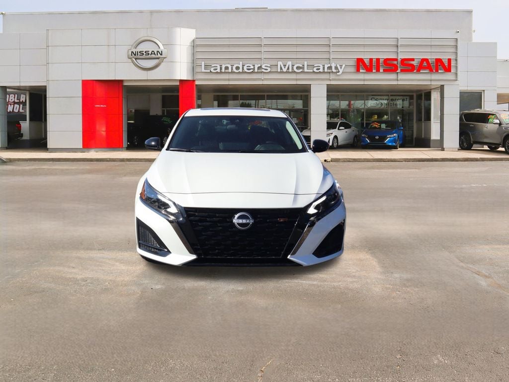 2025 Nissan Altima 2.5 SR