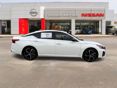 2025 Nissan Altima 2.5 SR