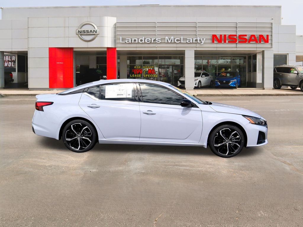 2025 Nissan Altima 2.5 SR