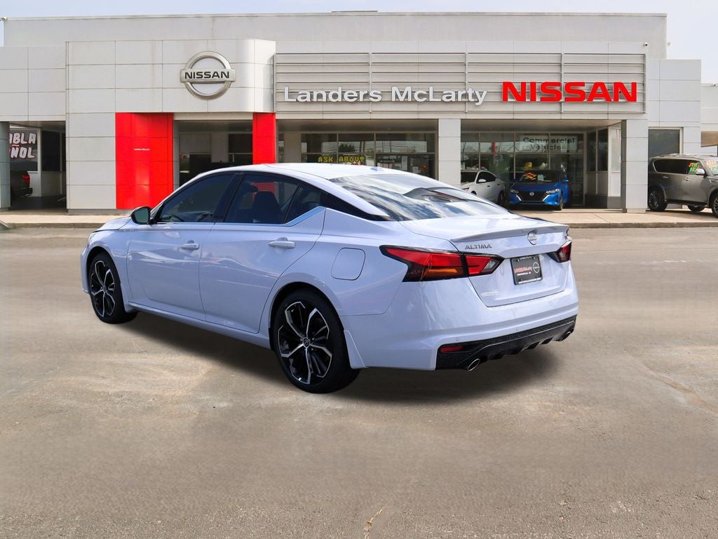 2025 Nissan Altima 2.5 SR