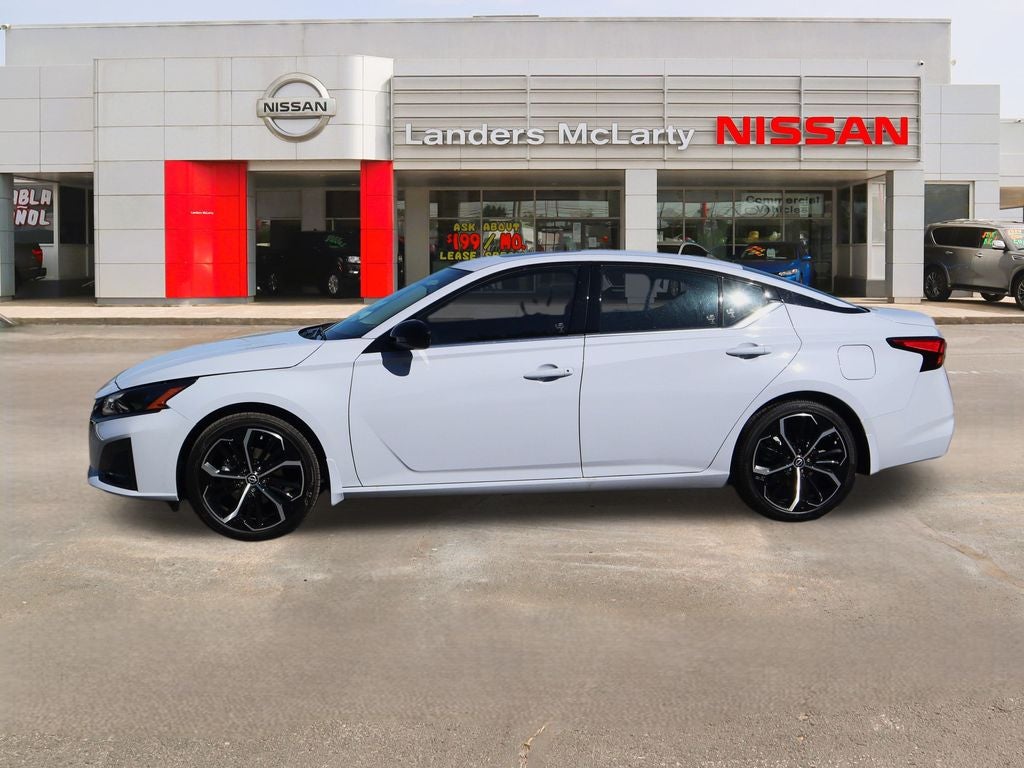 2025 Nissan Altima 2.5 SR