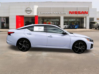 2025 Nissan Altima 2.5 SR