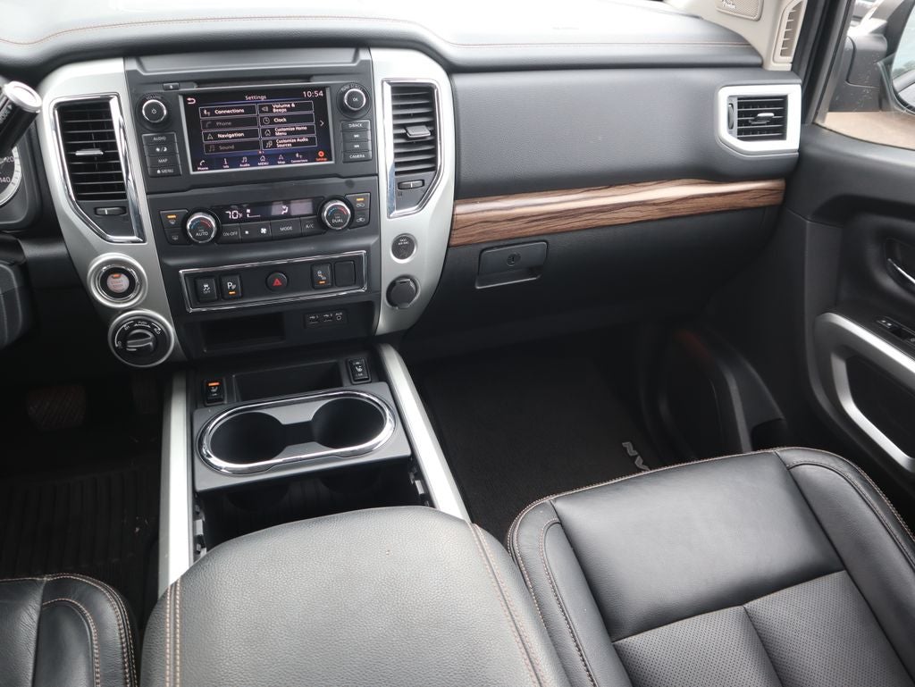 2019 Nissan Titan SL