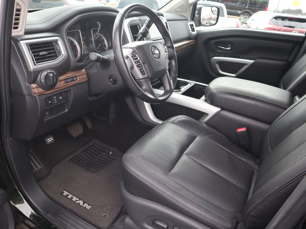 2019 Nissan Titan SL