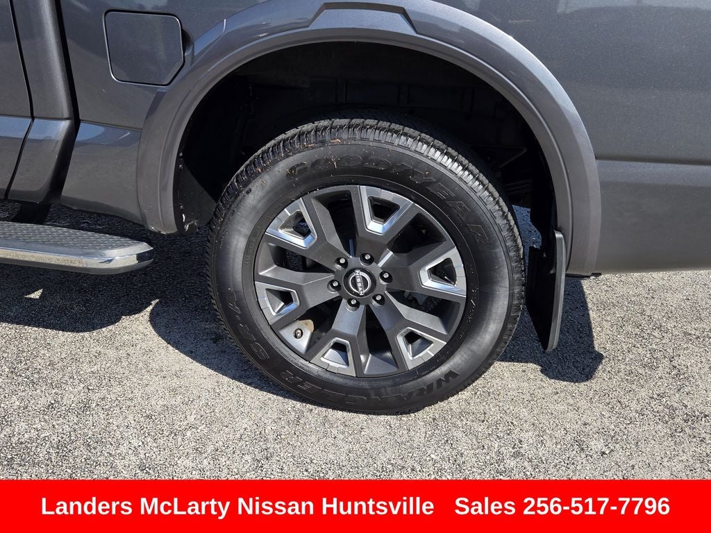 2023 Nissan Titan Platinum Reserve