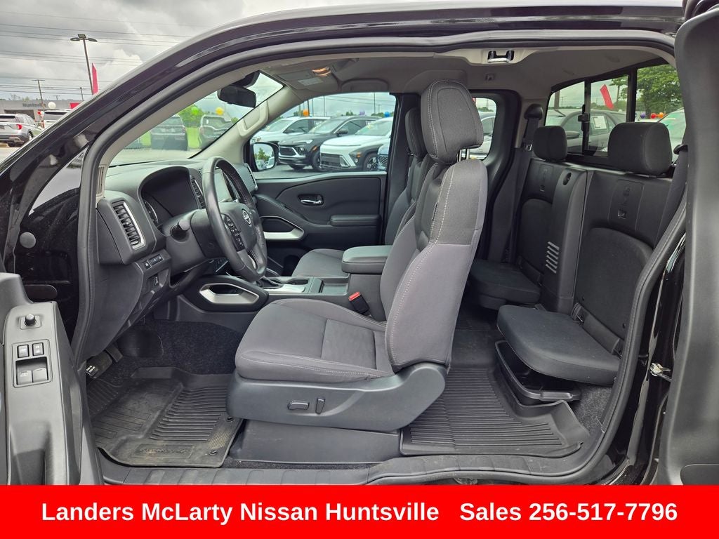 2024 Nissan Frontier SV