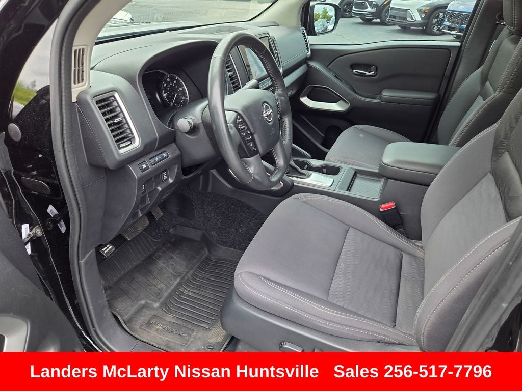2024 Nissan Frontier SV