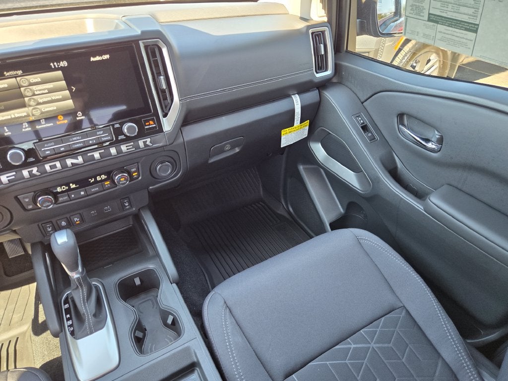 2027 Nissan Frontier SV