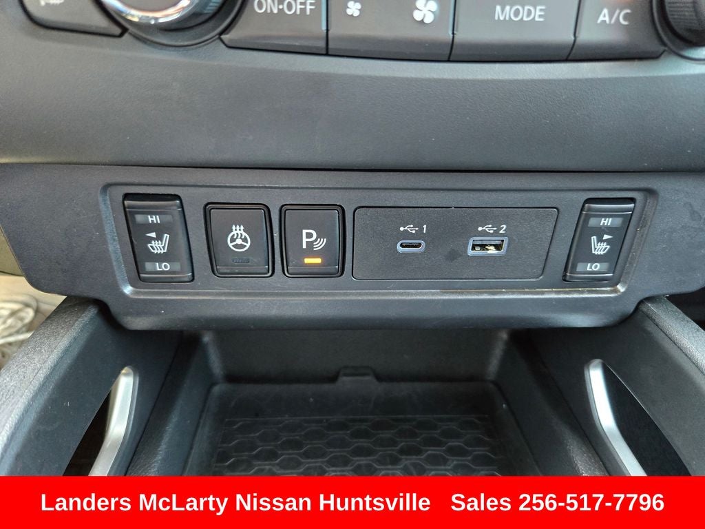 2024 Nissan Frontier SL
