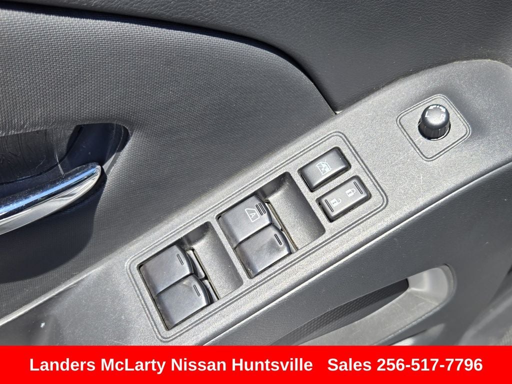 2024 Nissan Frontier SL
