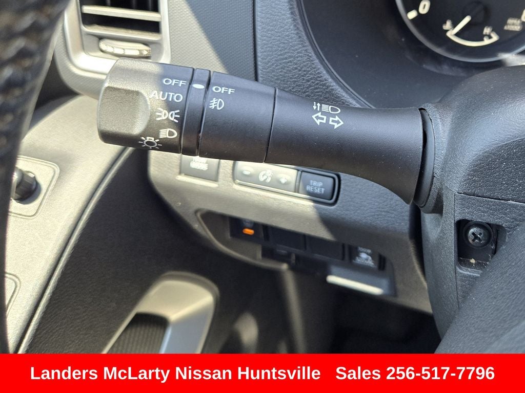 2024 Nissan Frontier SL
