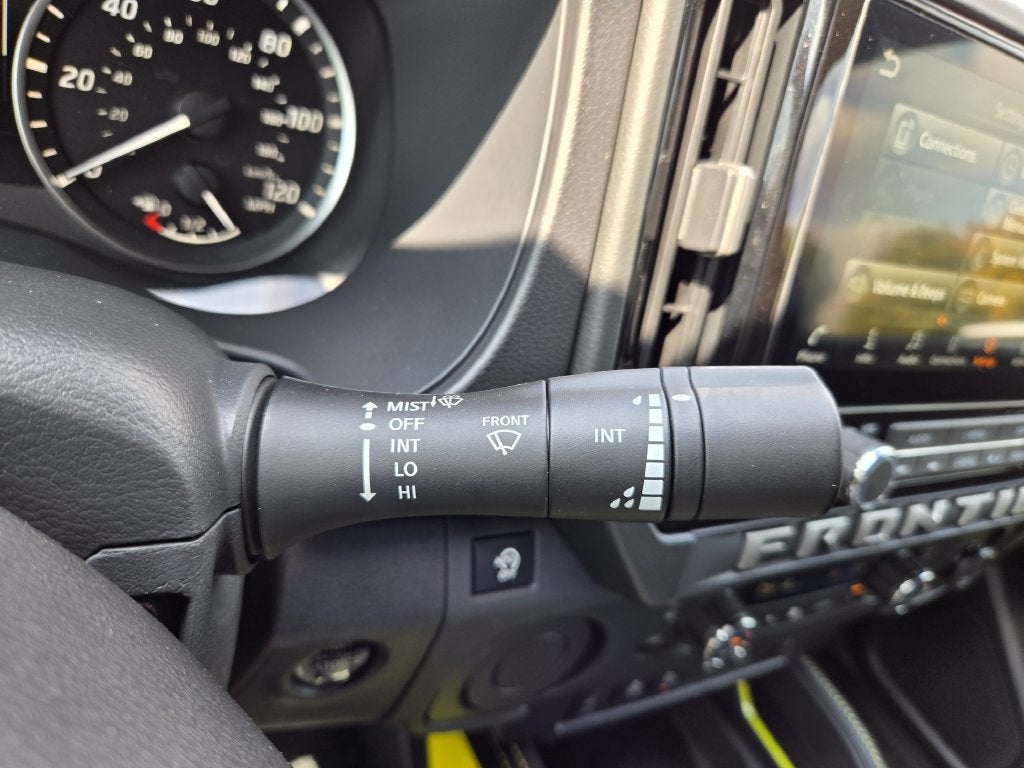 2027 Nissan Frontier SV