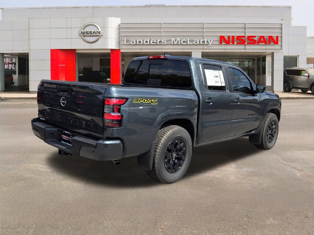 2027 Nissan Frontier SV
