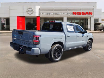 2027 Nissan Frontier SV