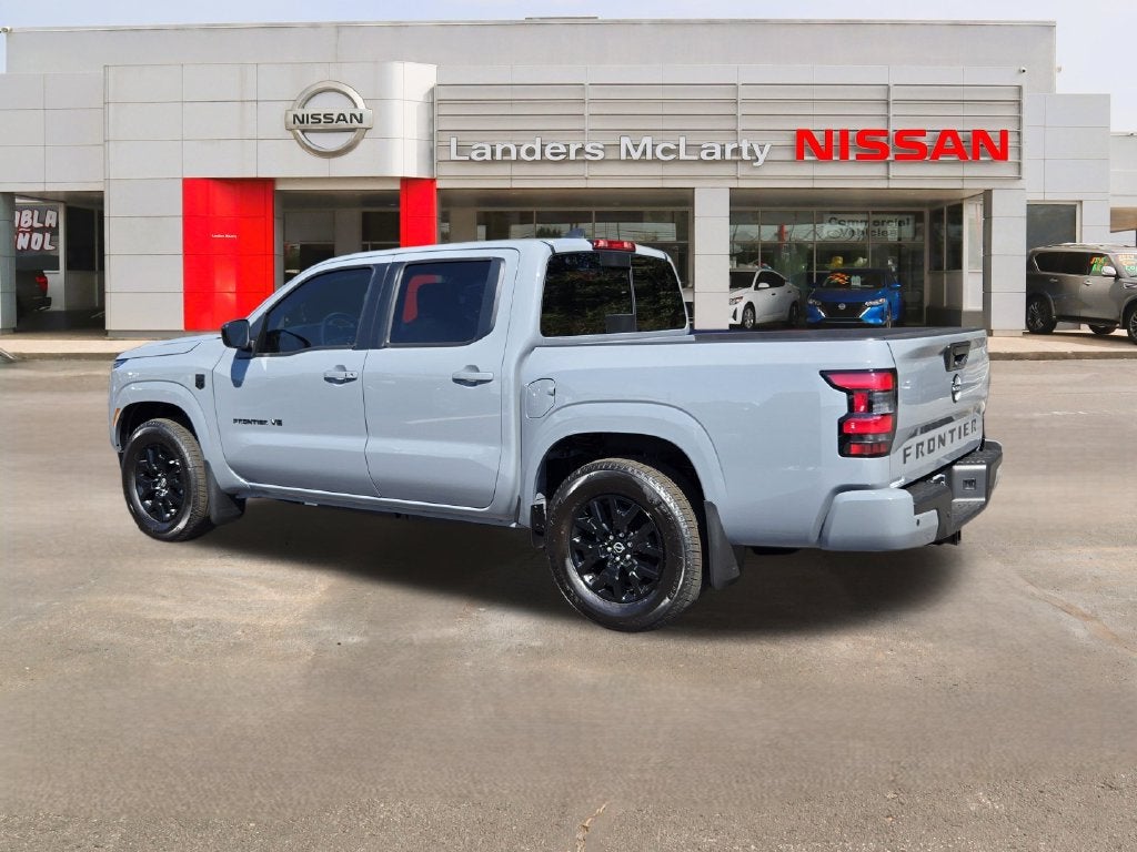 2027 Nissan Frontier SV