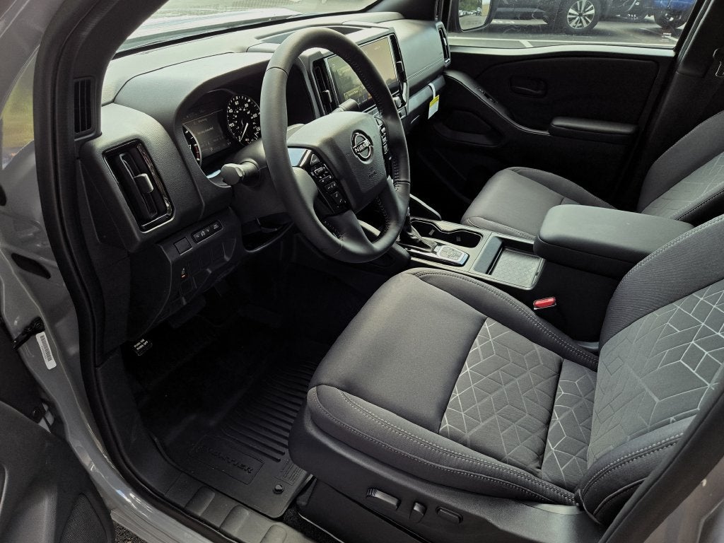 2027 Nissan Frontier SV