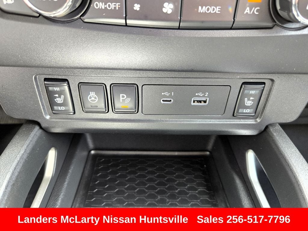 2024 Nissan Frontier SL