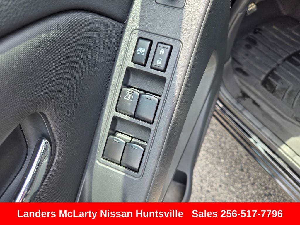 2024 Nissan Frontier SL