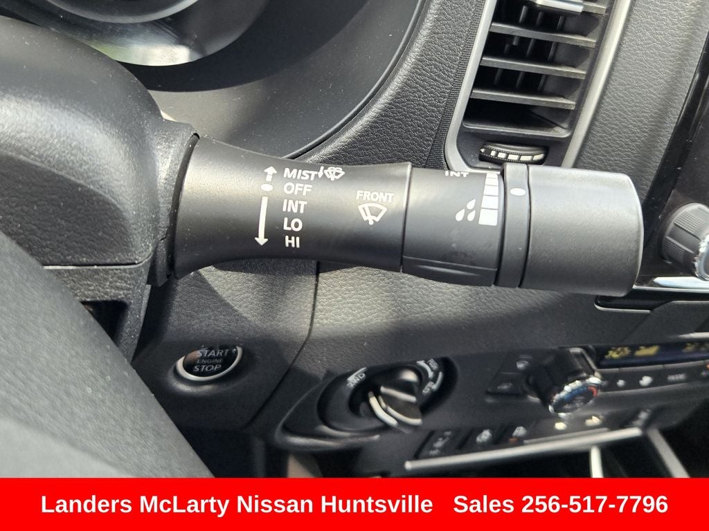 2024 Nissan Frontier SL