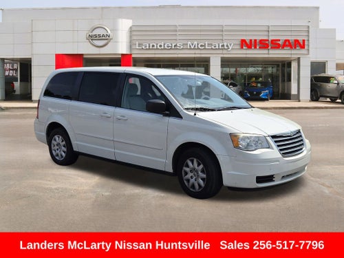 2010 Chrysler Town & Country LX