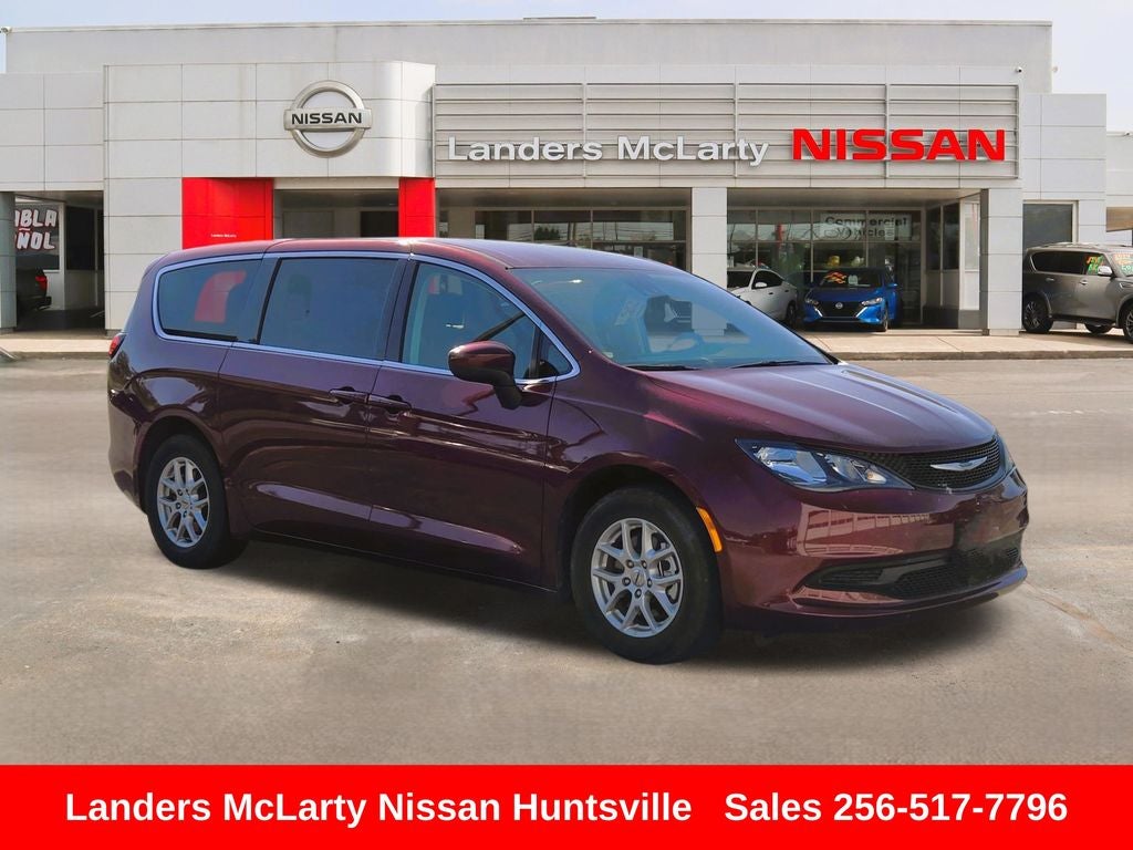 2023 Chrysler Voyager LX