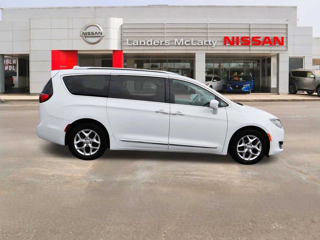 2020 Chrysler Pacifica Touring L Plus