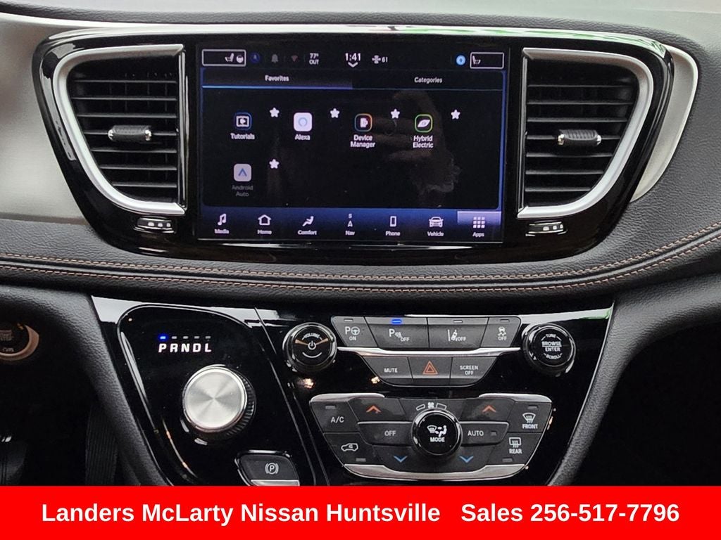 2025 Chrysler Pacifica Hybrid Pinnacle