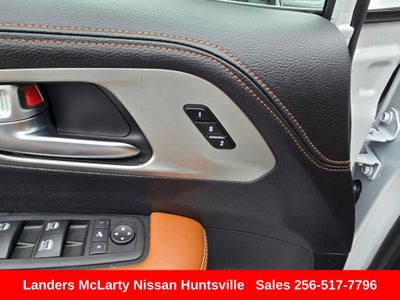 2025 Chrysler Pacifica Hybrid Pinnacle