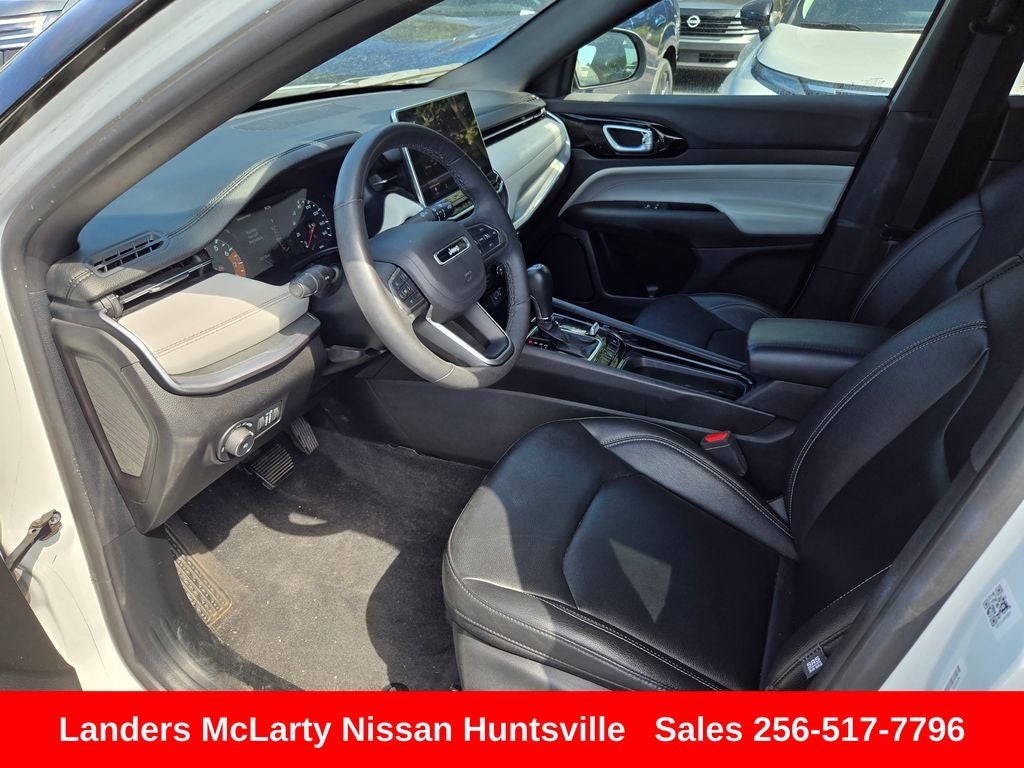 2025 Jeep Compass Limited - Photo 17
