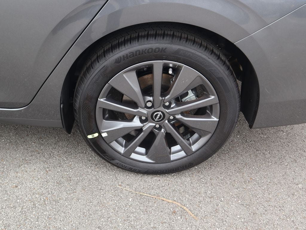 2026 Nissan Sentra SL