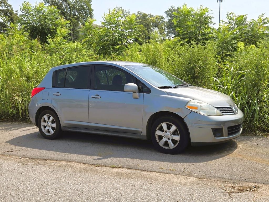 2007 Nissan Versa 1.8 SL