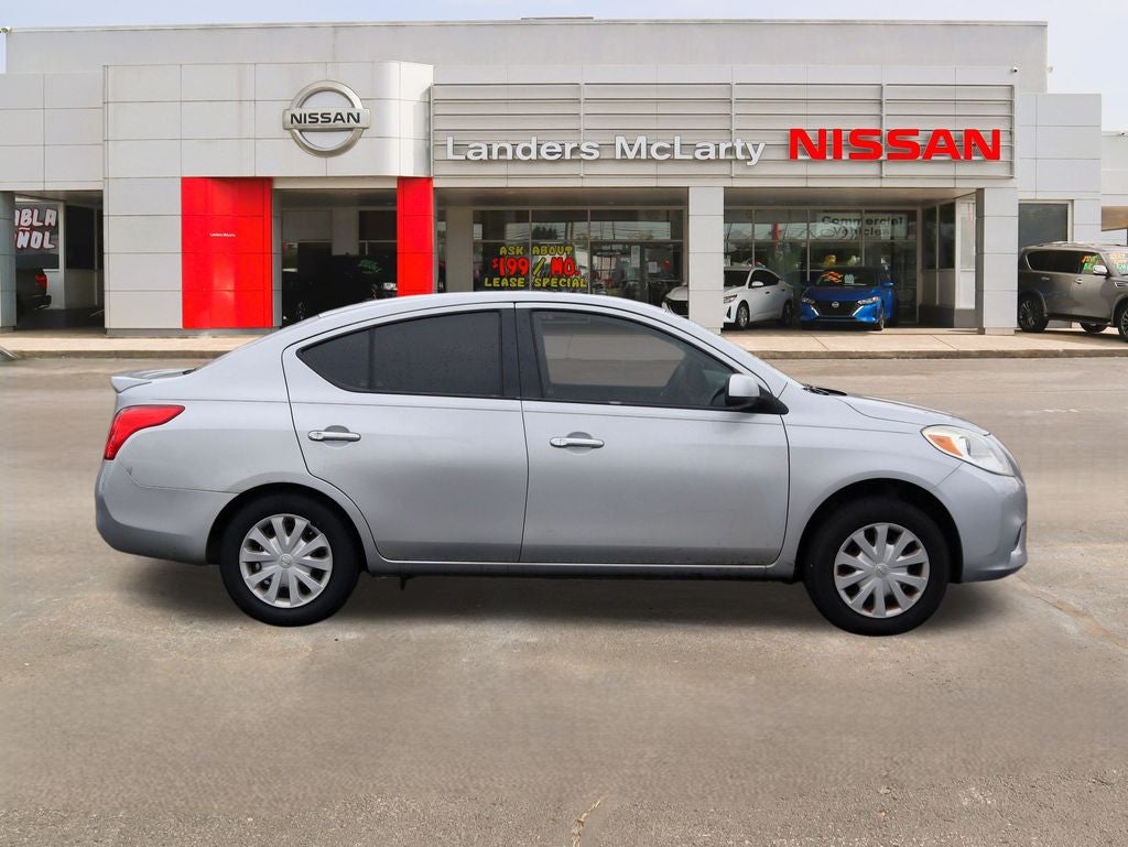 2014 Nissan Versa 1.6 SV