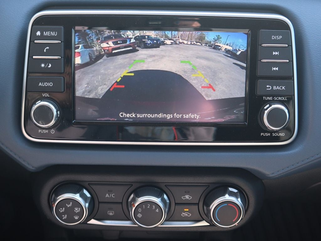 2025 Nissan Versa 1.6 SV