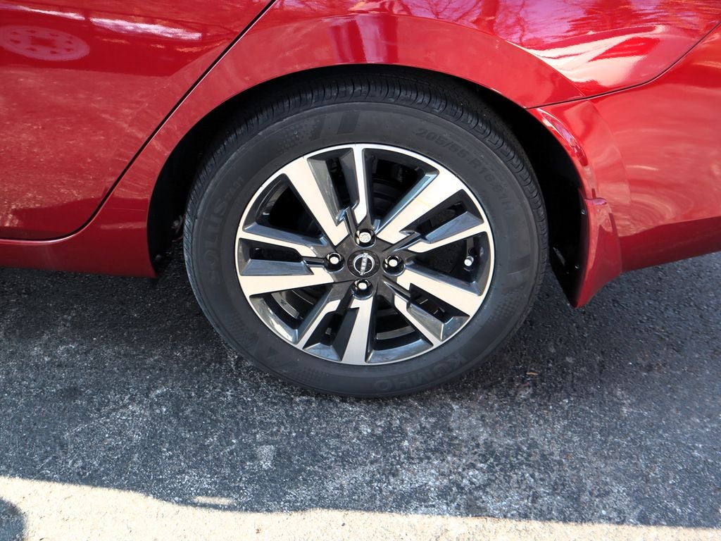 2025 Nissan Versa 1.6 SV