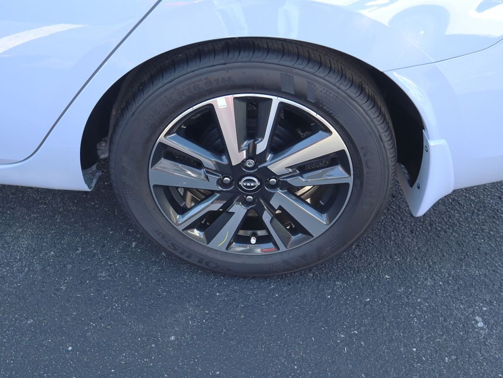 2025 Nissan Versa 1.6 SV