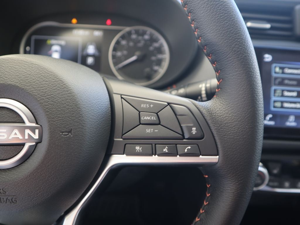 2025 Nissan Versa 1.6 SR