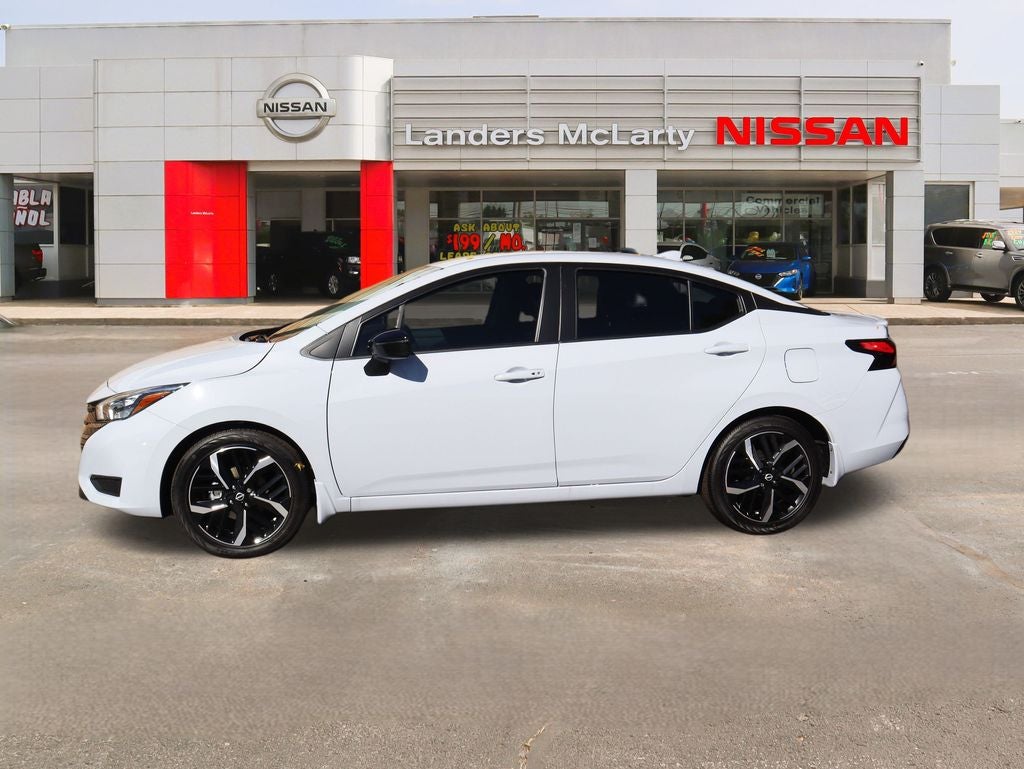 2025 Nissan Versa 1.6 SR