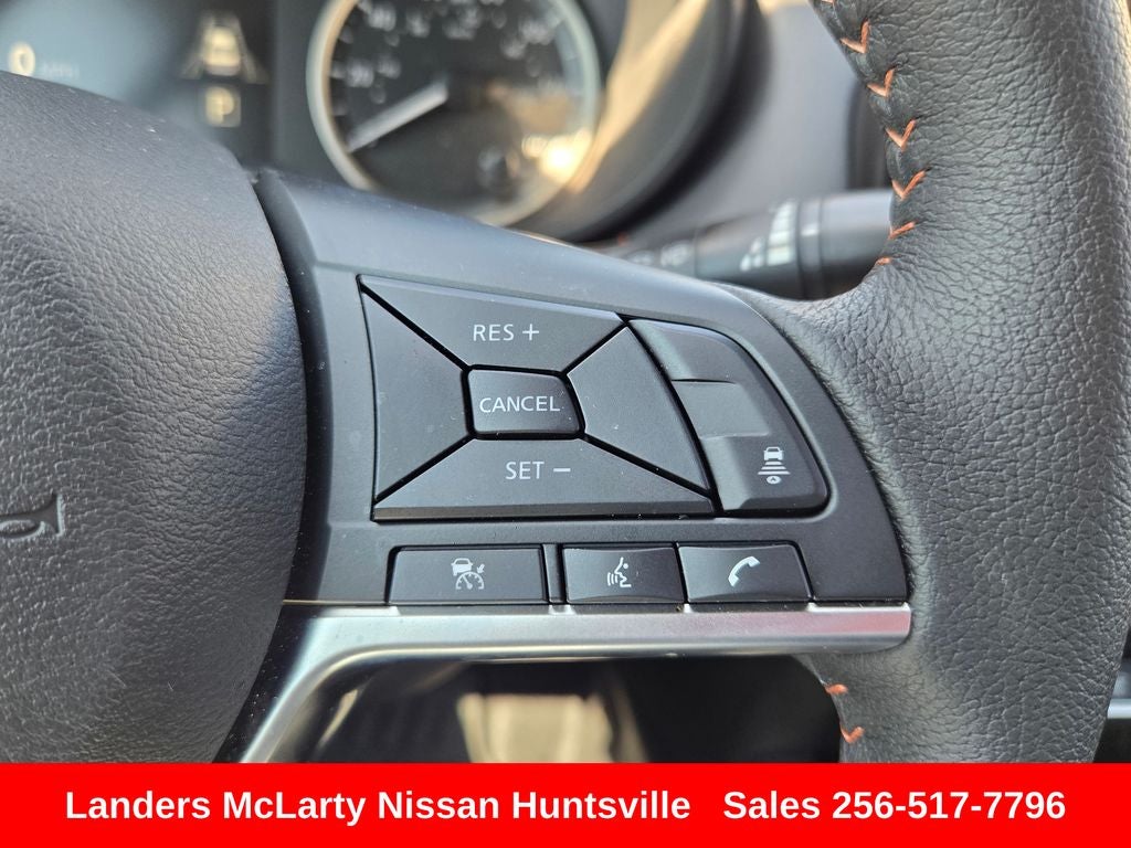 2025 Nissan Versa 1.6 SR