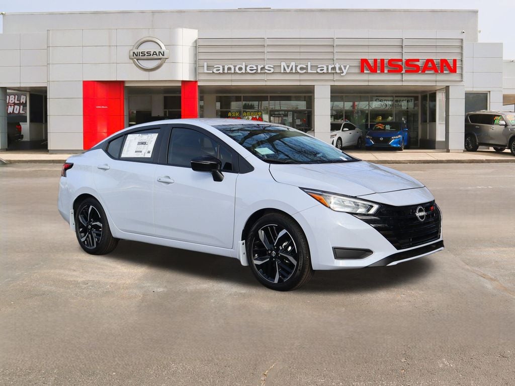 2025 Nissan Versa 1.6 SR