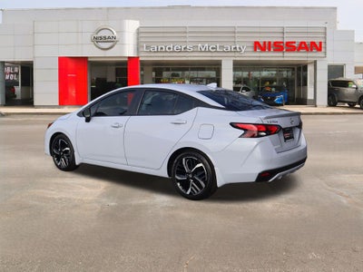 2025 Nissan Versa 1.6 SR