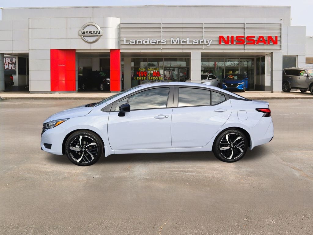 2025 Nissan Versa 1.6 SR